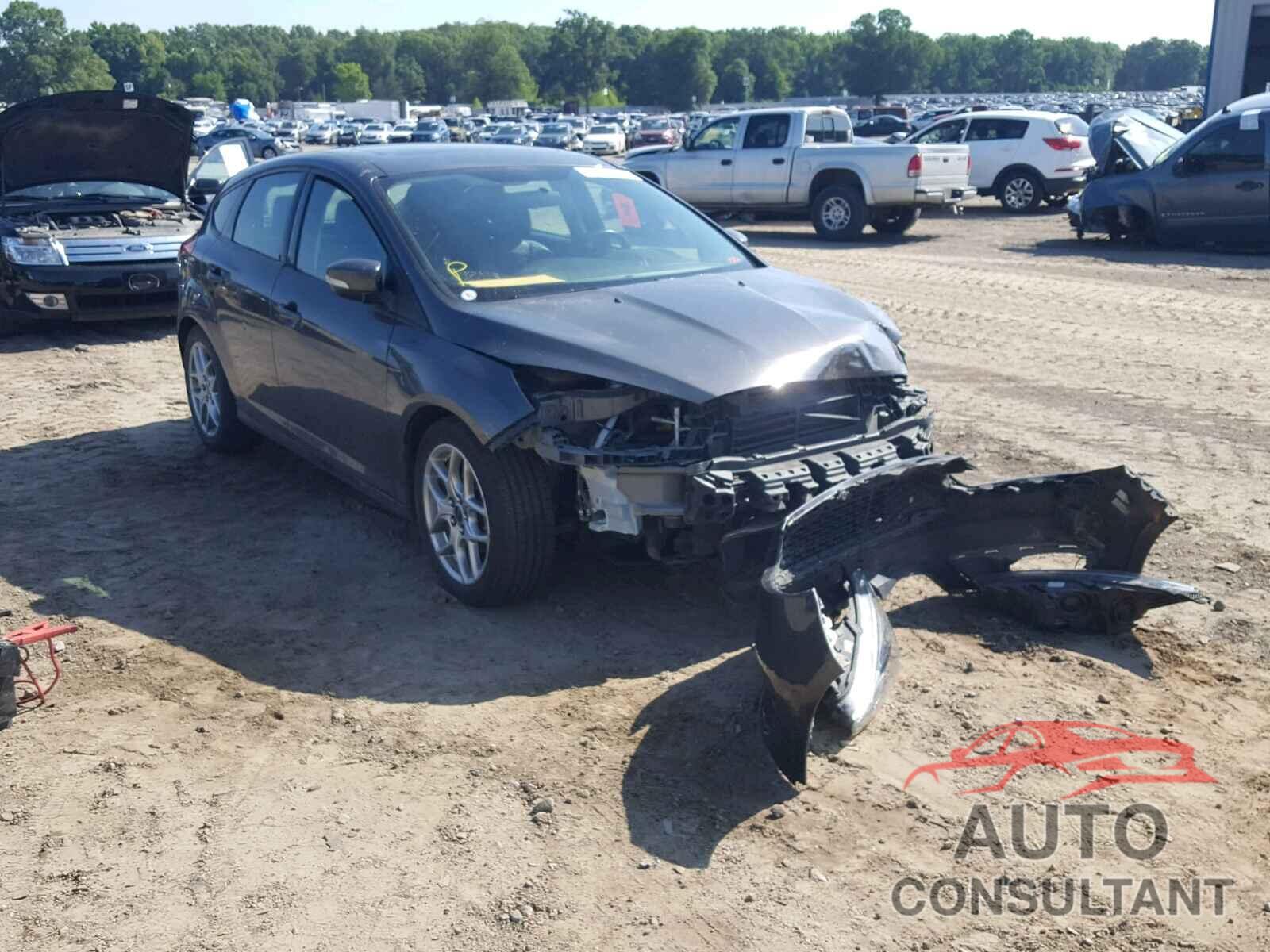 FORD FOCUS 2015 - 1FADP3K24FL338608