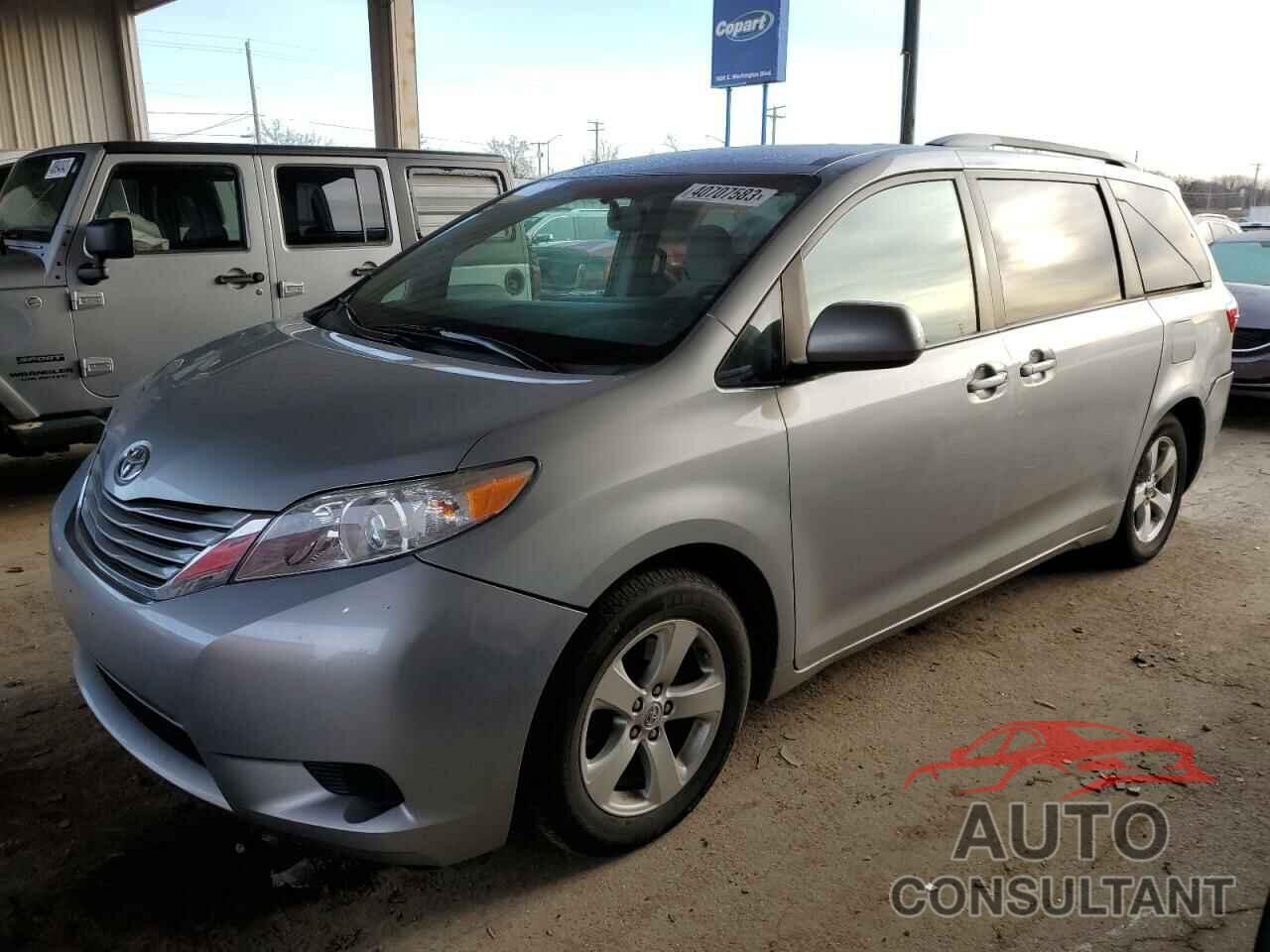 TOYOTA SIENNA 2017 - 5TDKZ3DC1HS767661