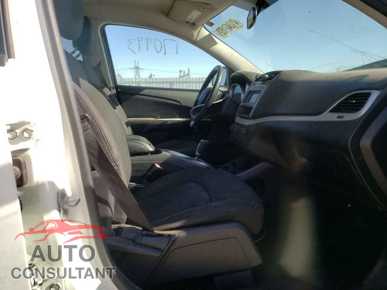 DODGE JOURNEY 2017 - 3C4PDCBG3HT531044