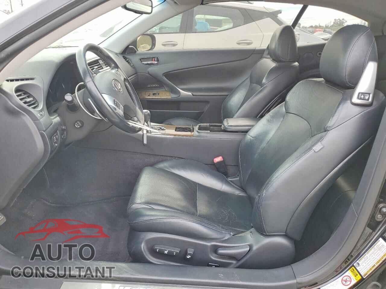 LEXUS IS 250C 2011 - JTHFF2C2XB2514820