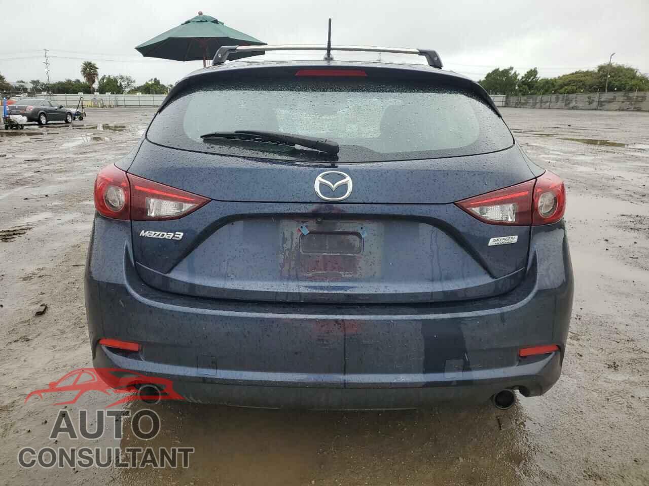 MAZDA 3 2017 - 3MZBN1K75HM111126