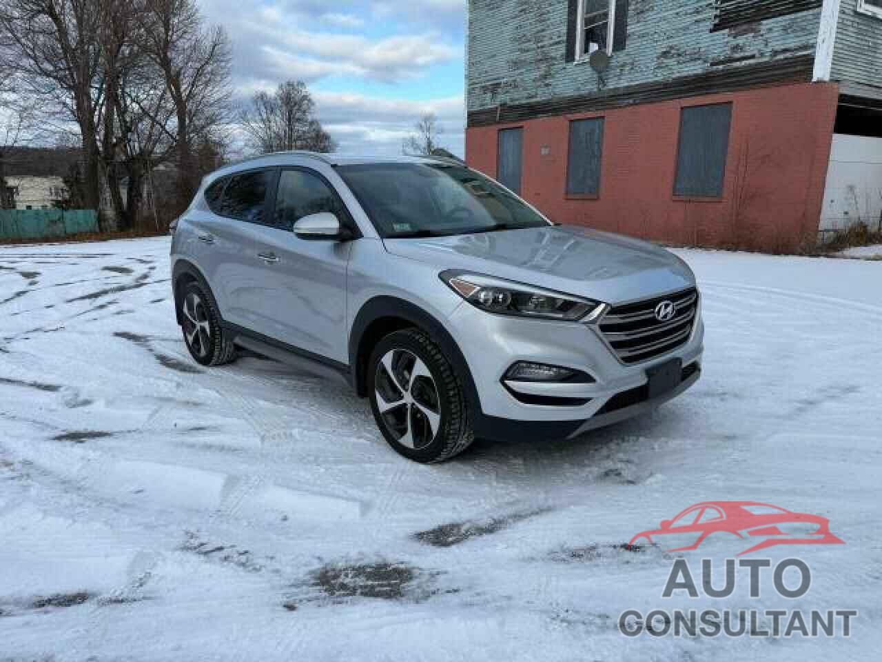 HYUNDAI TUCSON 2017 - KM8J3CA27HU367524