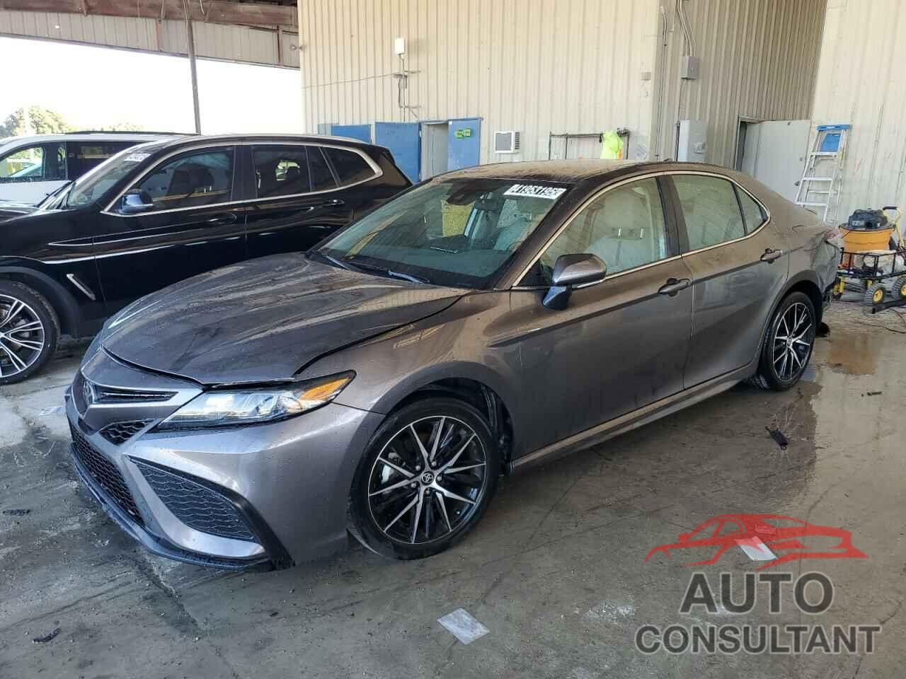 TOYOTA CAMRY 2024 - 4T1G11AK5RU885055