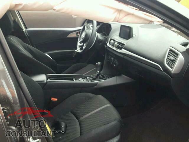 MAZDA 3 2017 - 3MZBN1U79HM132106