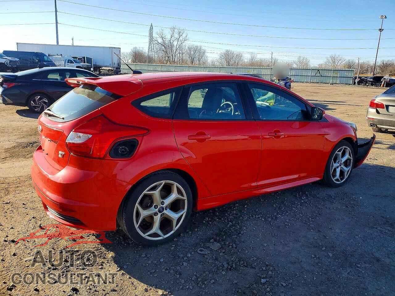 FORD FOCUS 2013 - 1FADP3L96DL360702