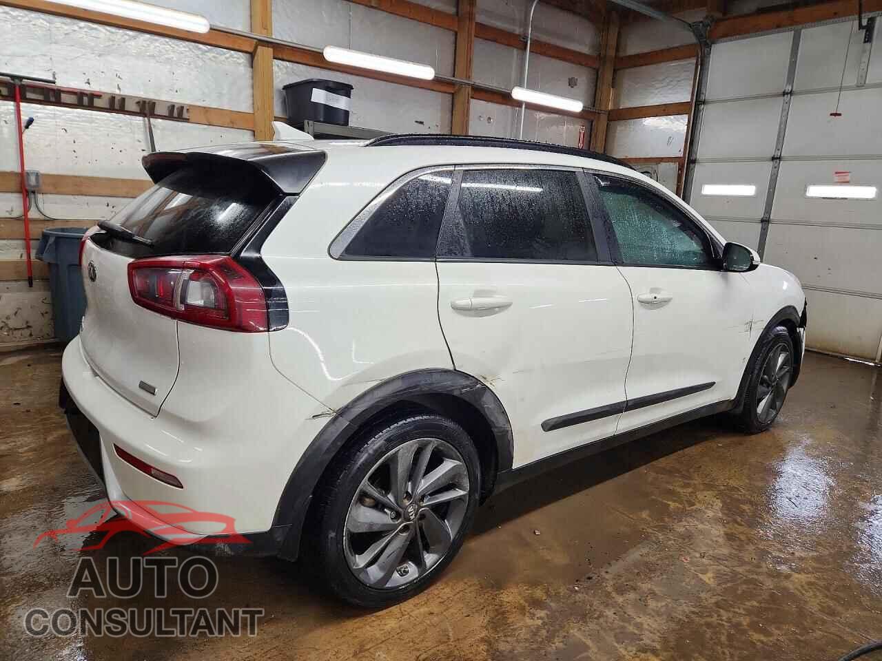 KIA NIRO 2017 - KNDCC3LC0H5064601