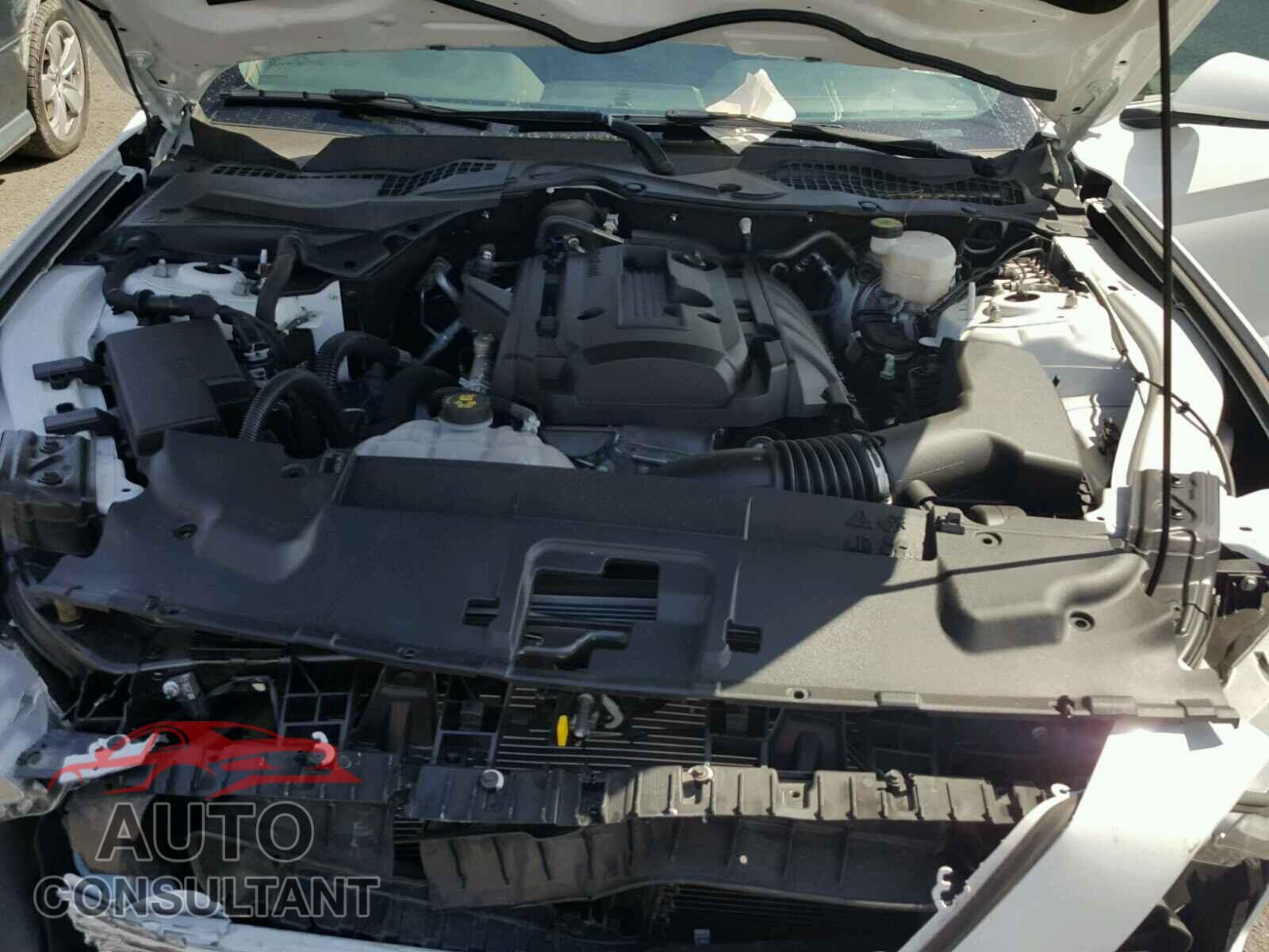 FORD MUSTANG 2018 - 1FA6P8THXJ5117424