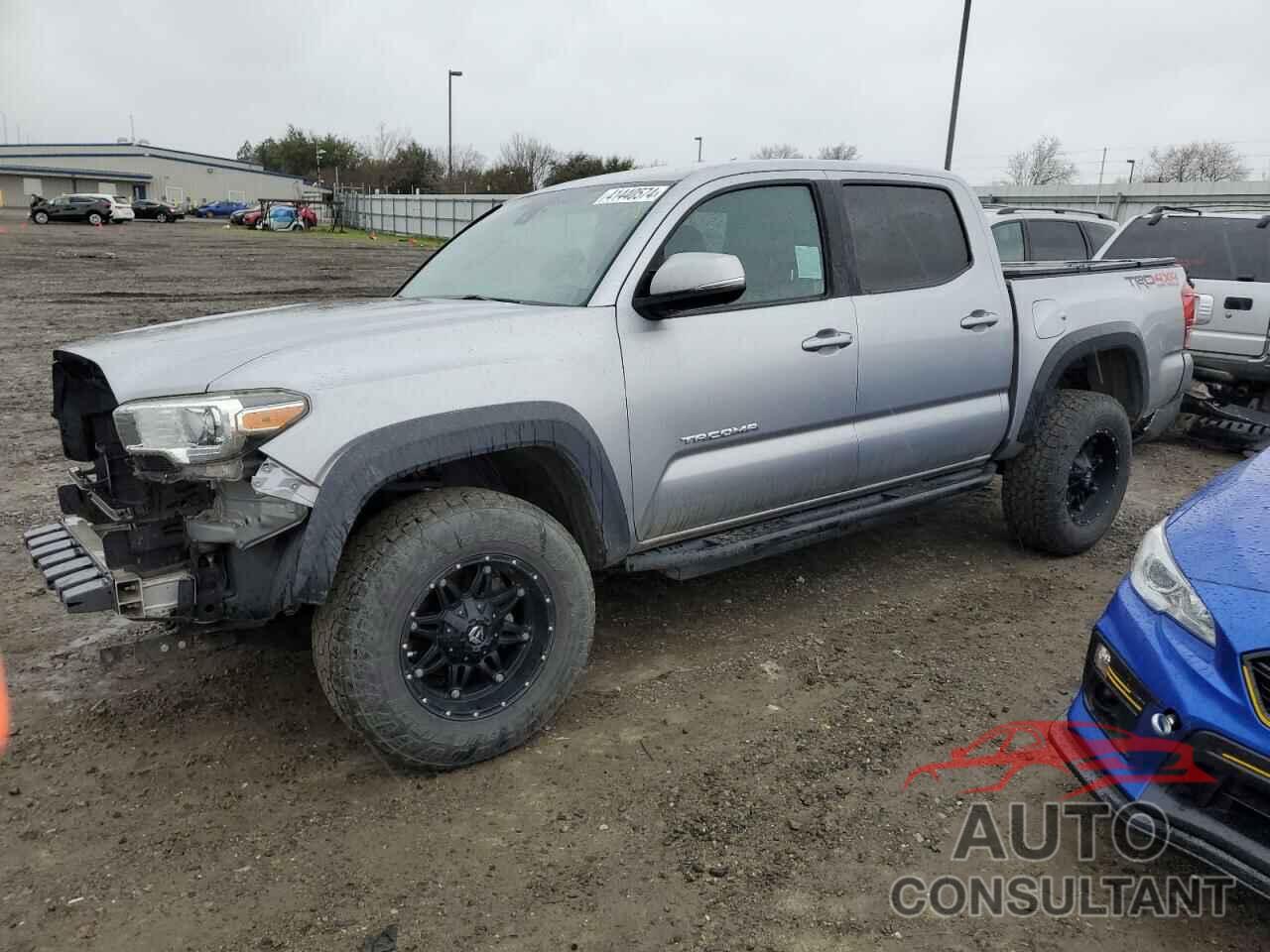 TOYOTA TACOMA 2018 - 3TMCZ5AN2JM168005