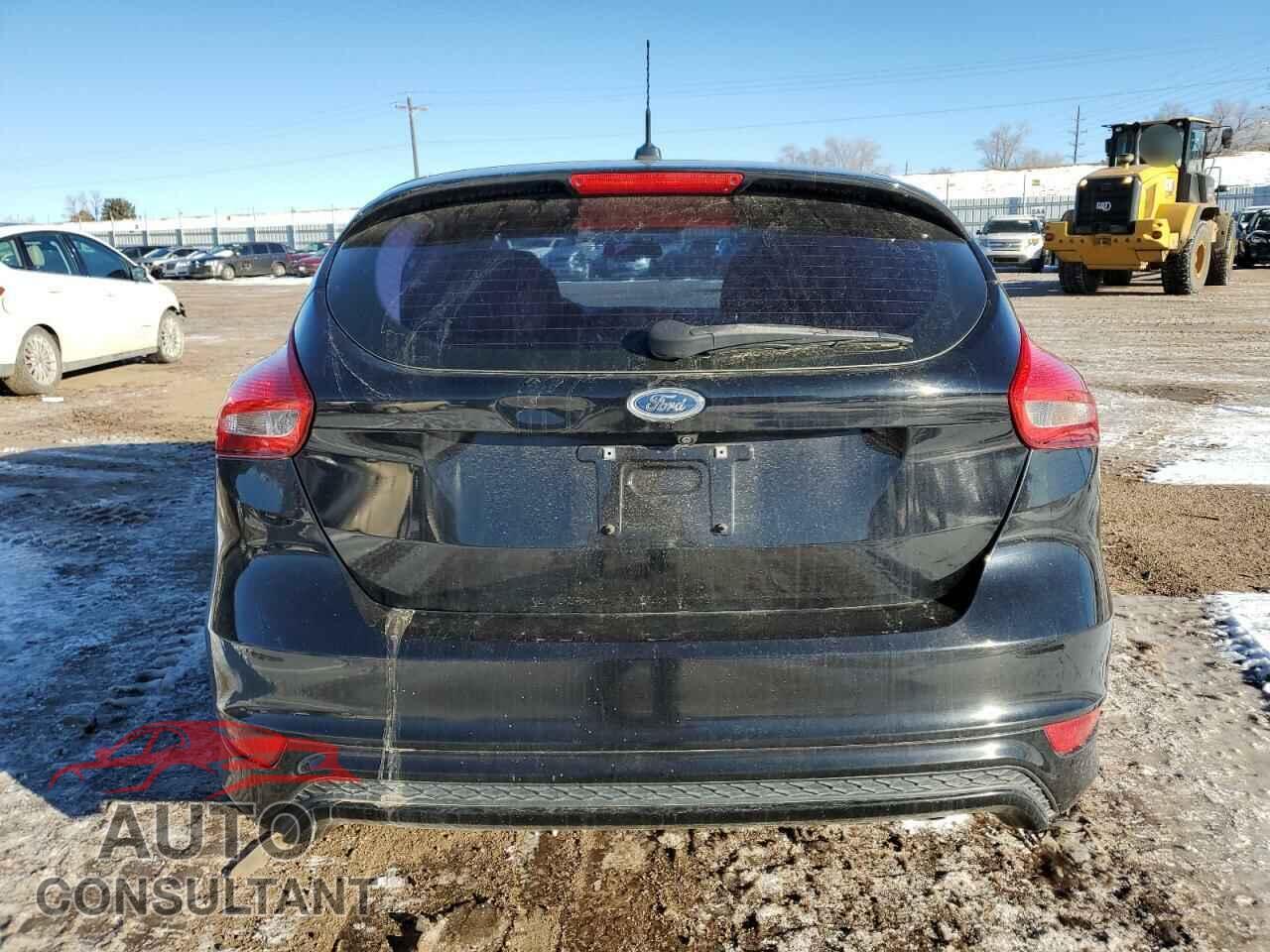 FORD FOCUS 2016 - 1FADP3K26GL392218