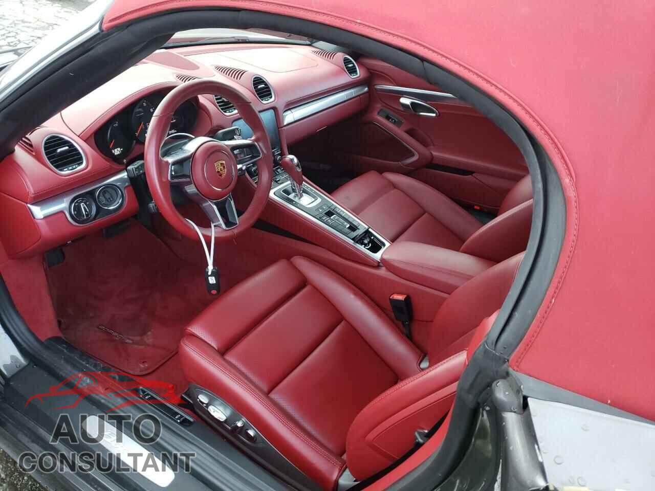 PORSCHE BOXSTER 2018 - WP0CA2A86JS210697