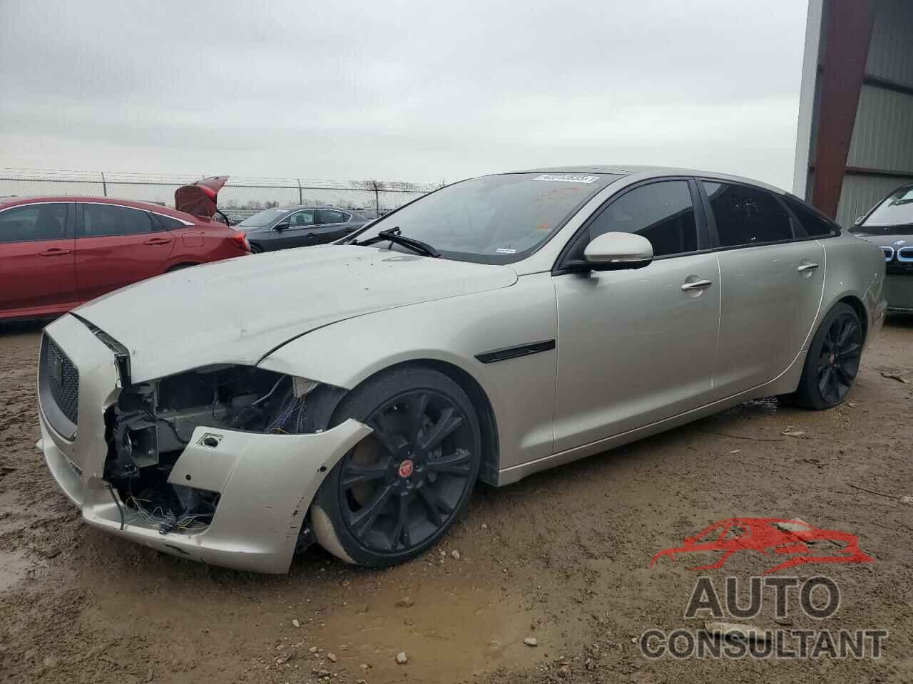 JAGUAR XJ 2017 - SAJWJ2GD1H8W04196