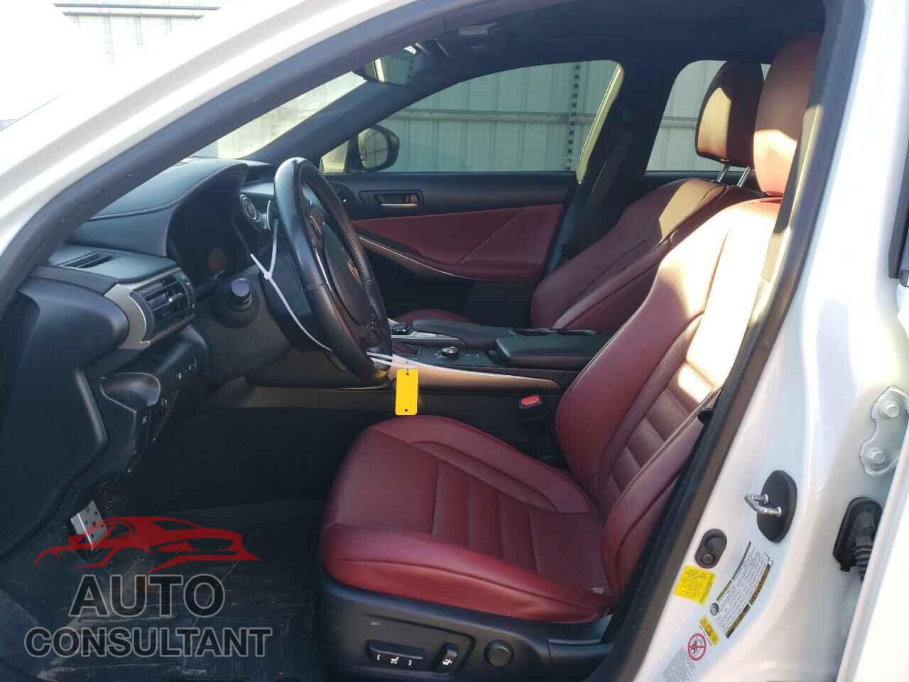 LEXUS IS 2017 - JTHBA1D26H5056366