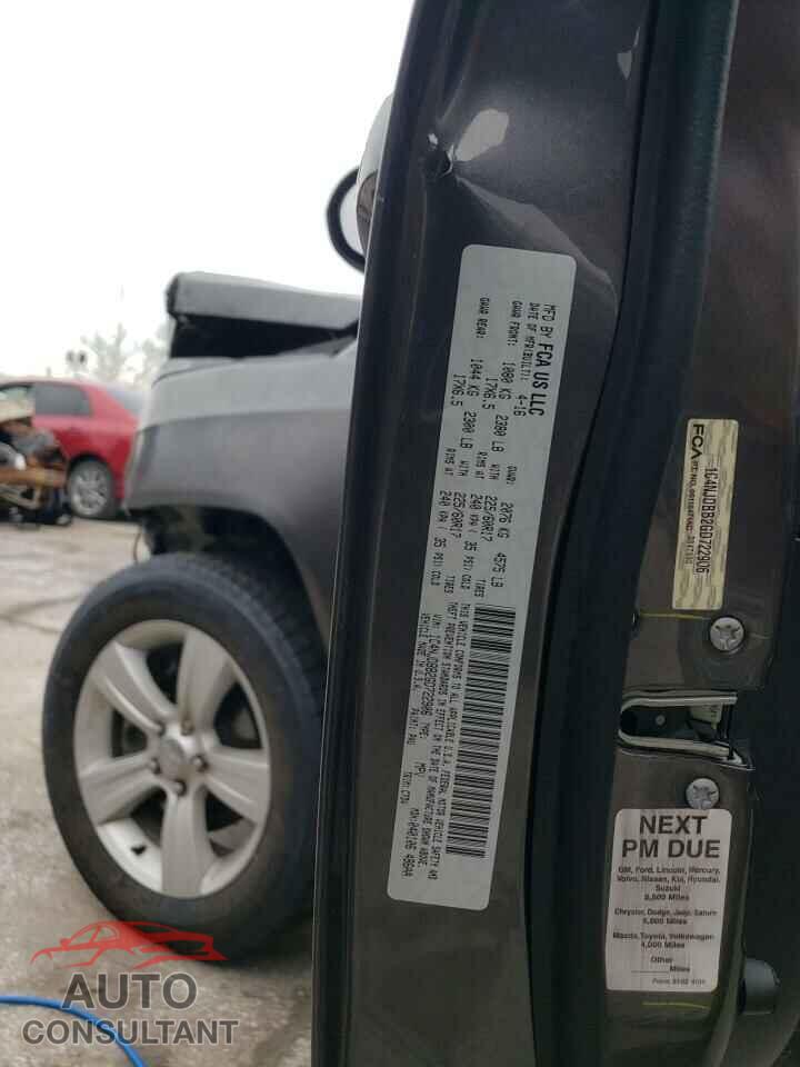 JEEP COMPASS 2016 - 1C4NJDBB2GD722906