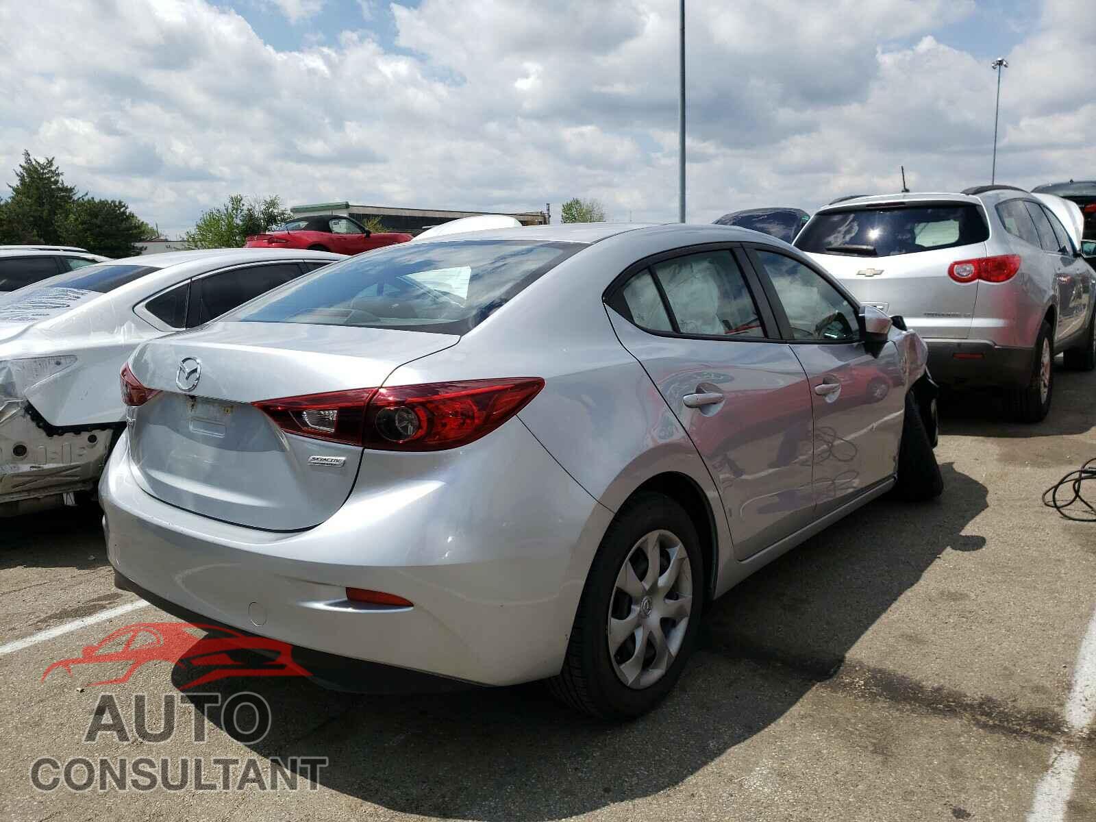 MAZDA 3 2017 - JM1BN1U71H1116174