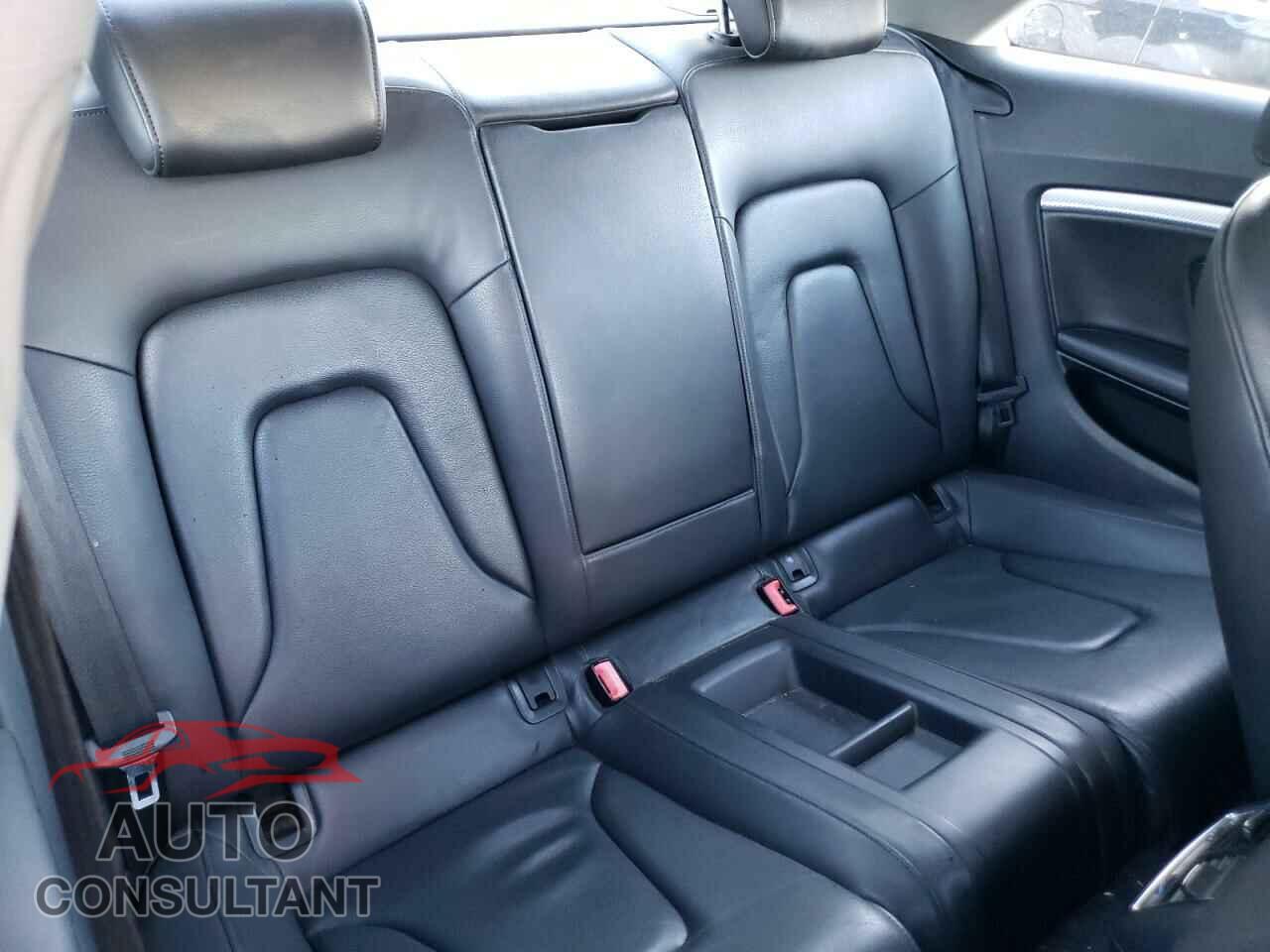 AUDI A5 2011 - WAULFAFR0BA084970