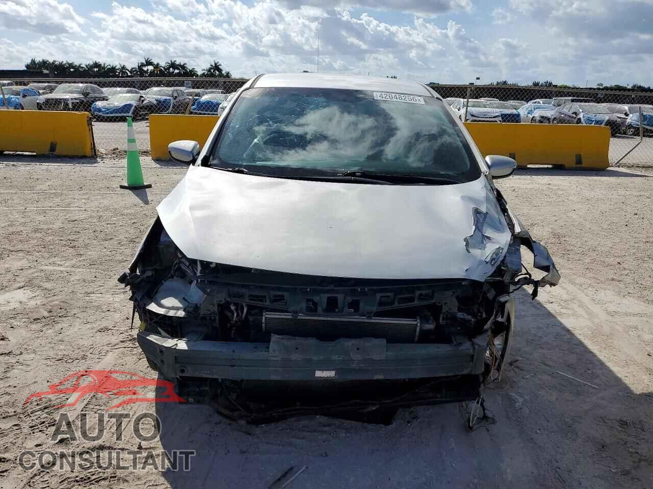 KIA FORTE 2015 - KNAFK4A6XF5370928
