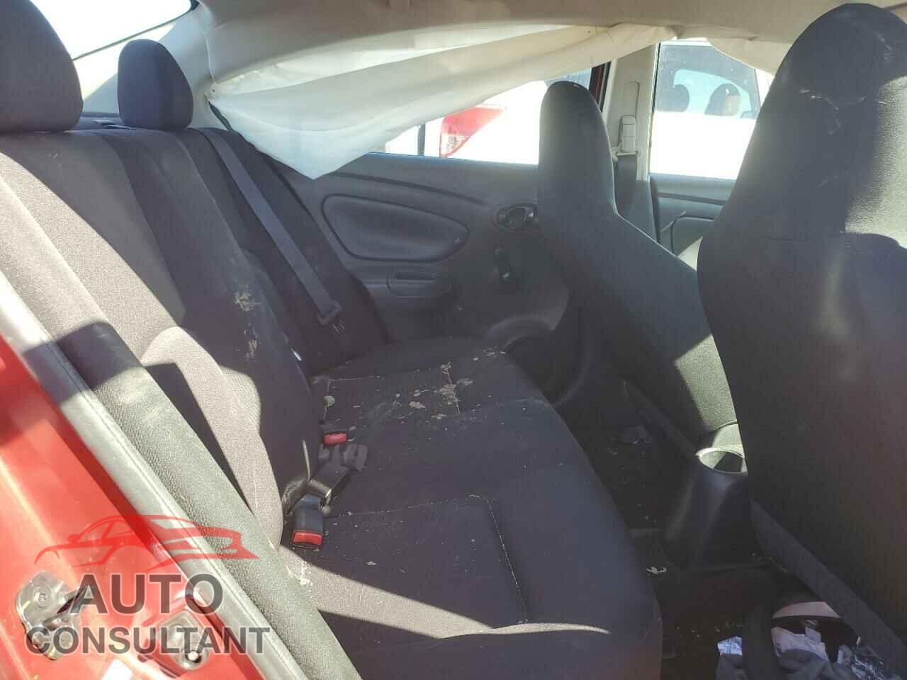 NISSAN VERSA 2017 - 3N1CN7AP3HL863136