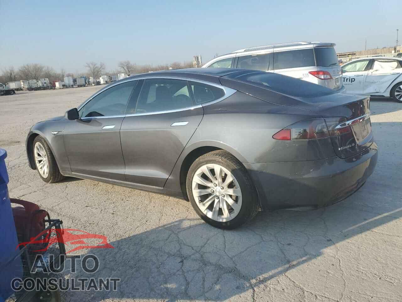 TESLA MODEL S 2016 - 5YJSA1E18GF144257