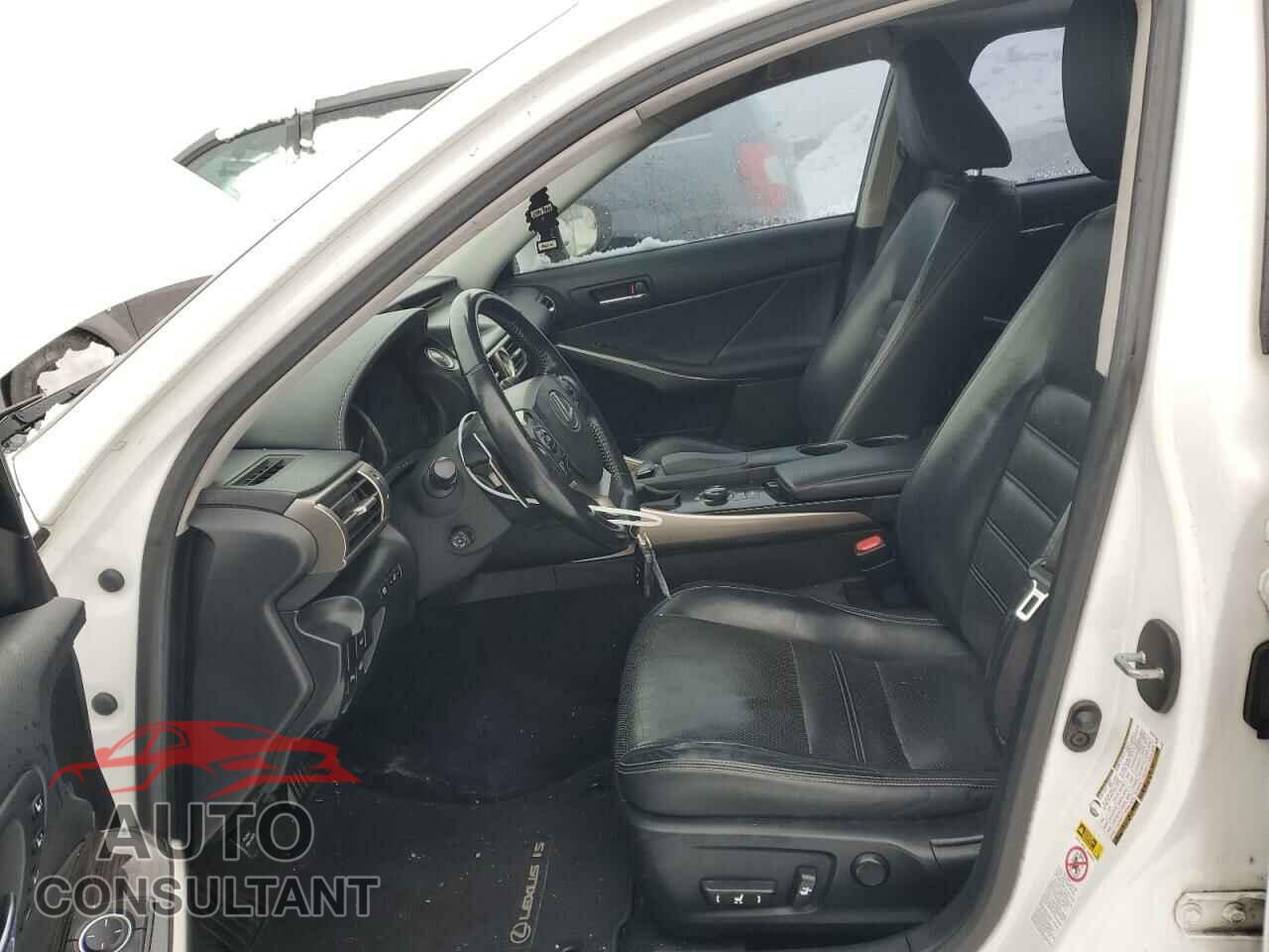 LEXUS IS 2014 - JTHCE1D28E5004130