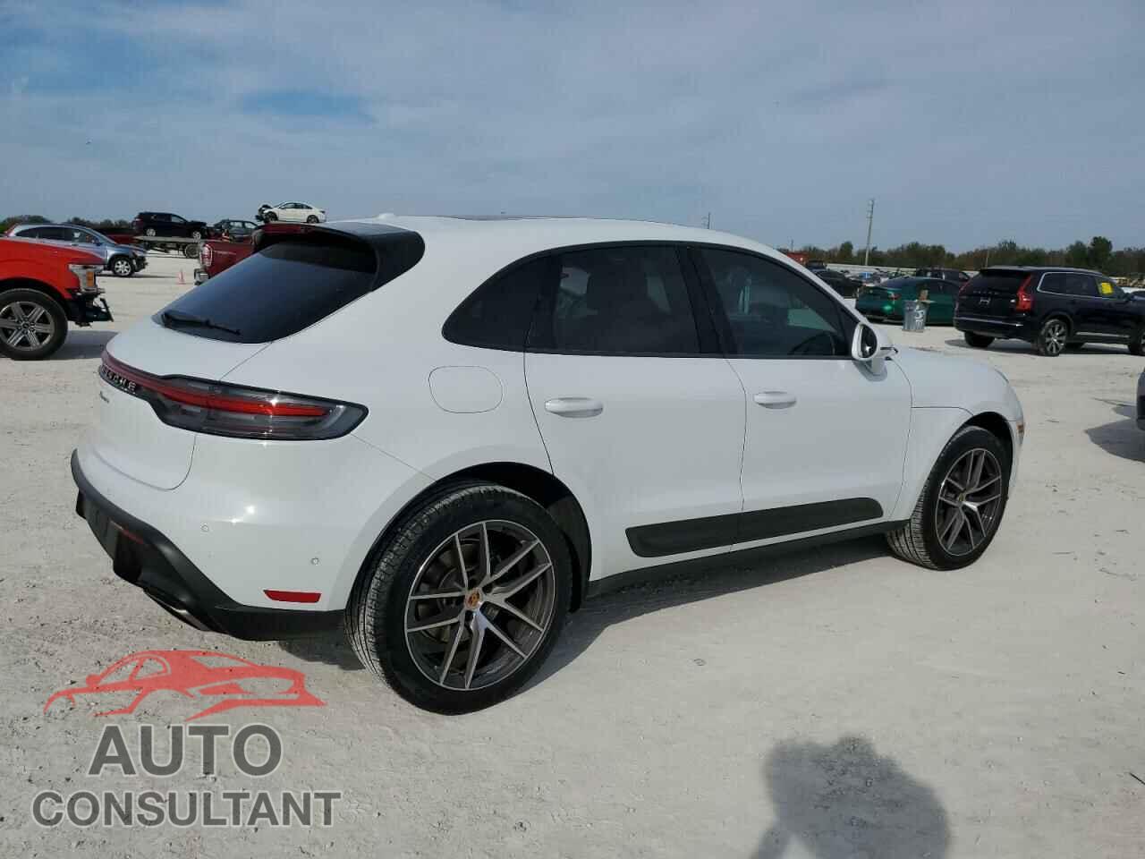 PORSCHE MACAN 2022 - WP1AA2A56NLB08618
