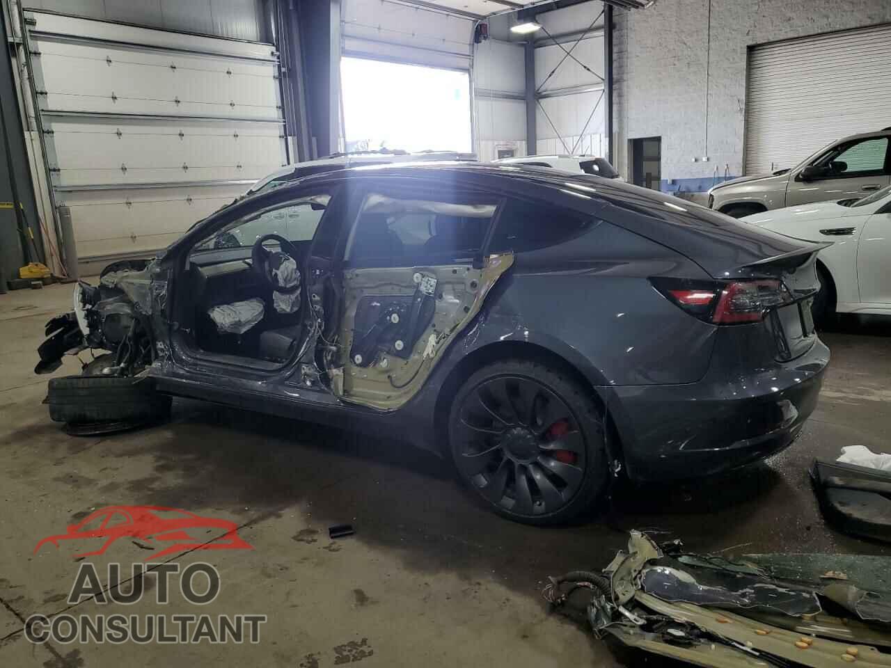 TESLA MODEL 3 2021 - 5YJ3E1EC8MF860680