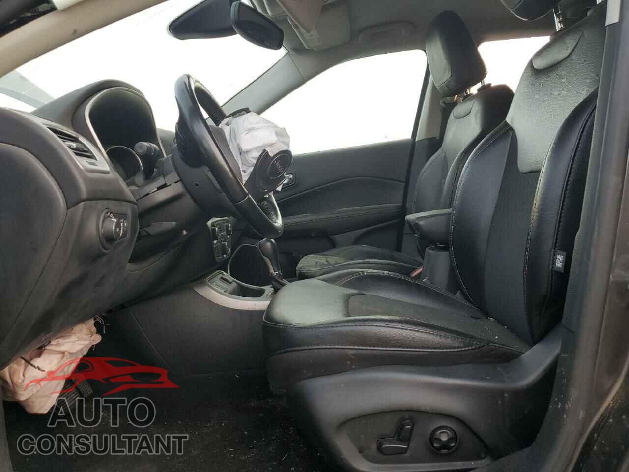 JEEP COMPASS 2020 - 3C4NJCBB4LT141325