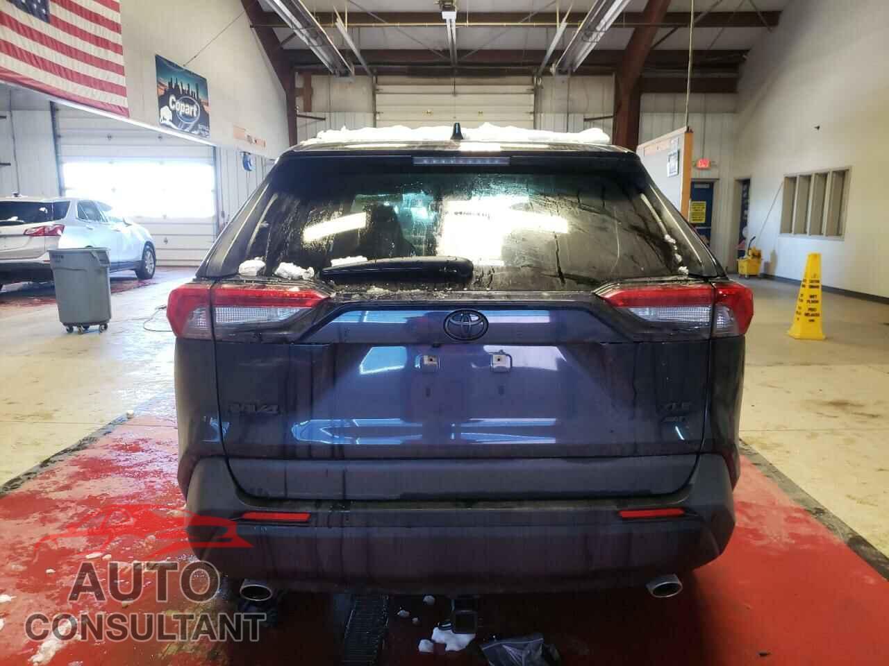 TOYOTA RAV4 2021 - JTMP1RFV5MD071938