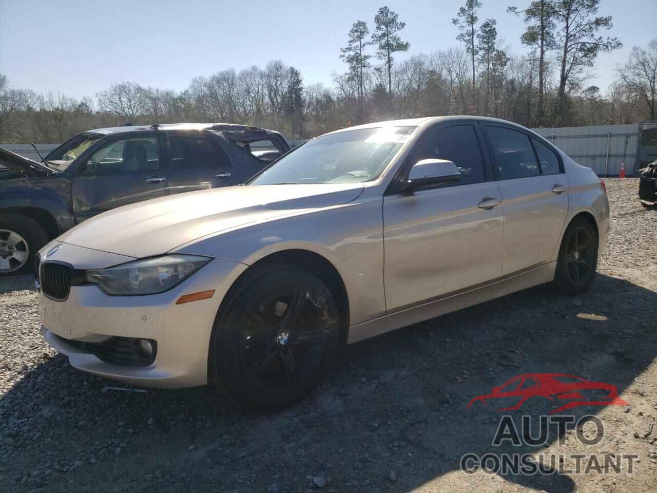 BMW 3 SERIES 2013 - WBA3C1C53DK104572