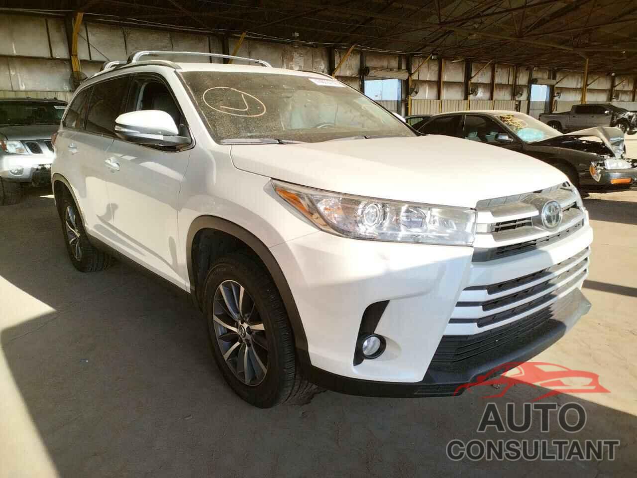 TOYOTA HIGHLANDER 2019 - 5TDKZRFH4KS570924