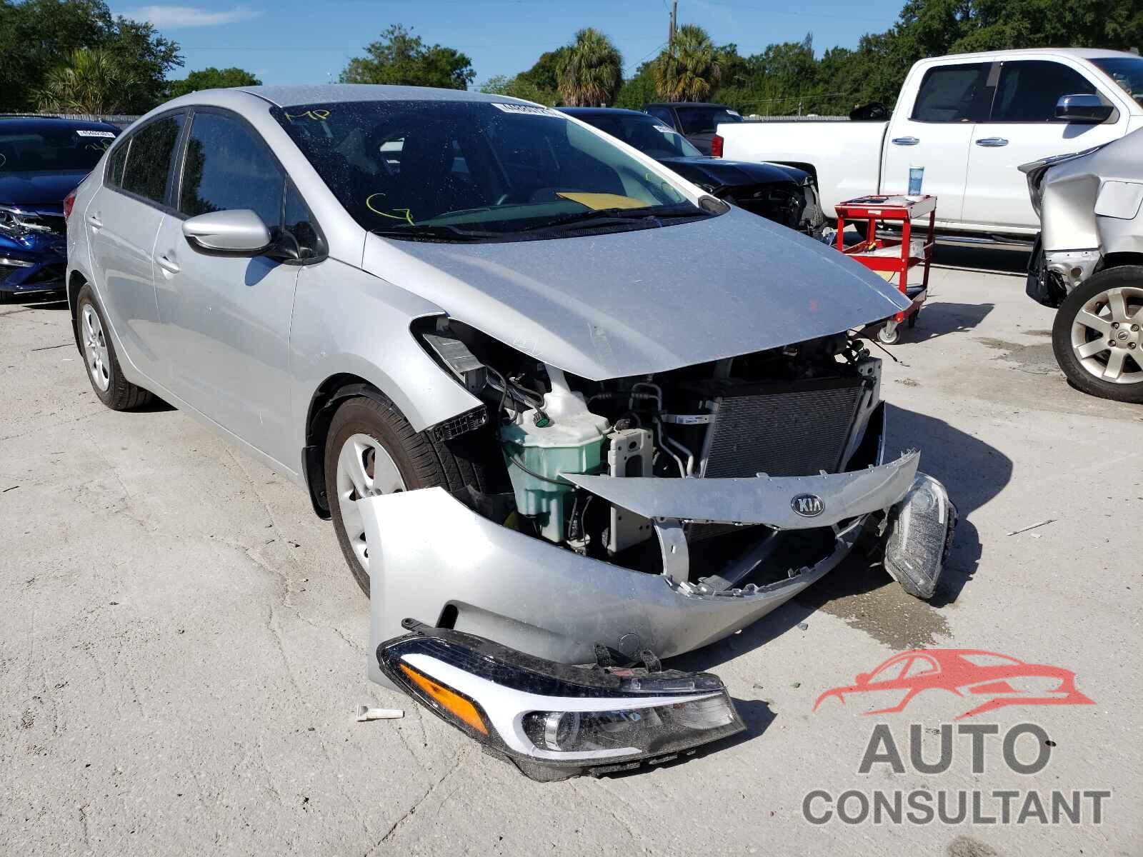 KIA FORTE 2017 - 3KPFK4A70HE051539