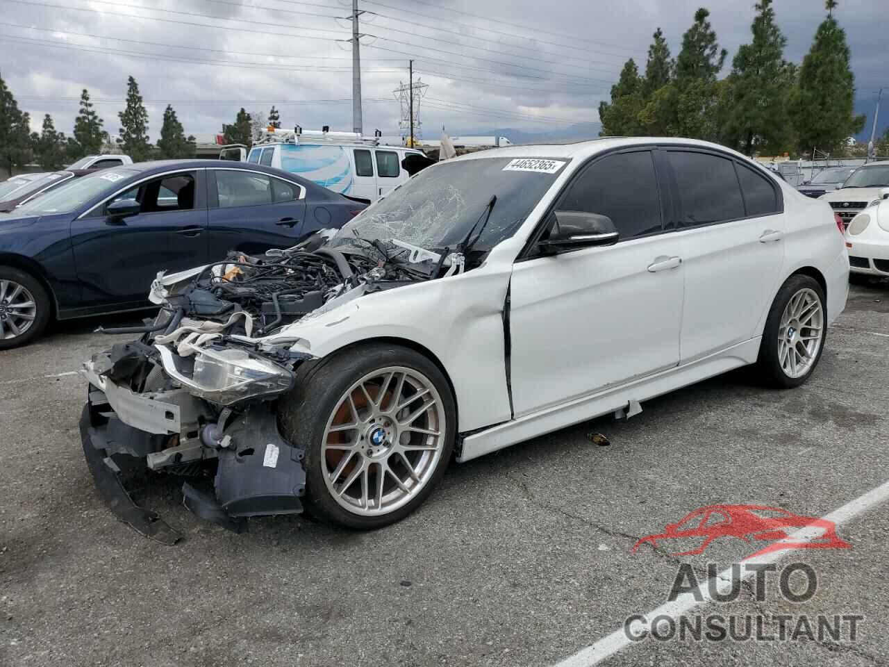 BMW 3 SERIES 2018 - WBA8B3G58JNU36600
