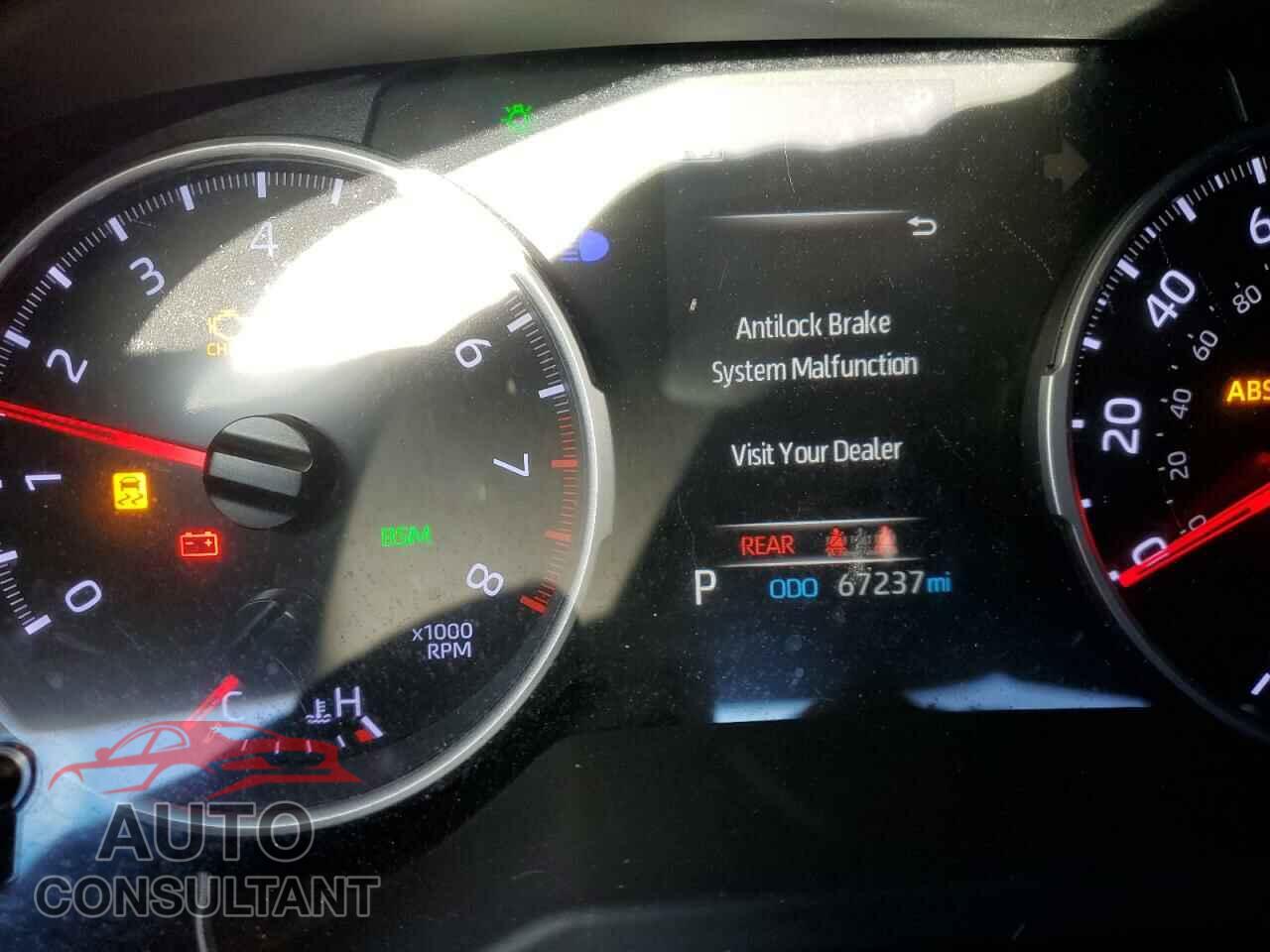 TOYOTA RAV4 2019 - JTMP1RFV0KD007884