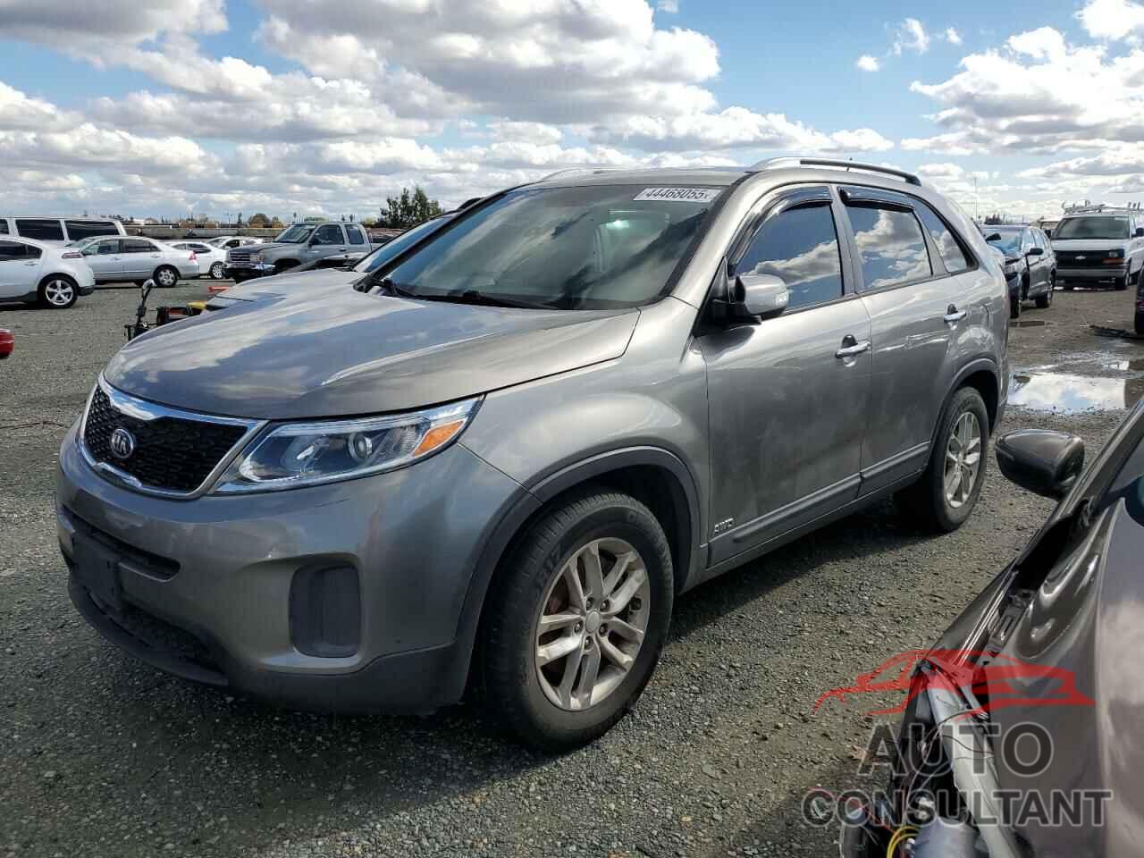 KIA SORENTO 2015 - 5XYKTDA77FG597086