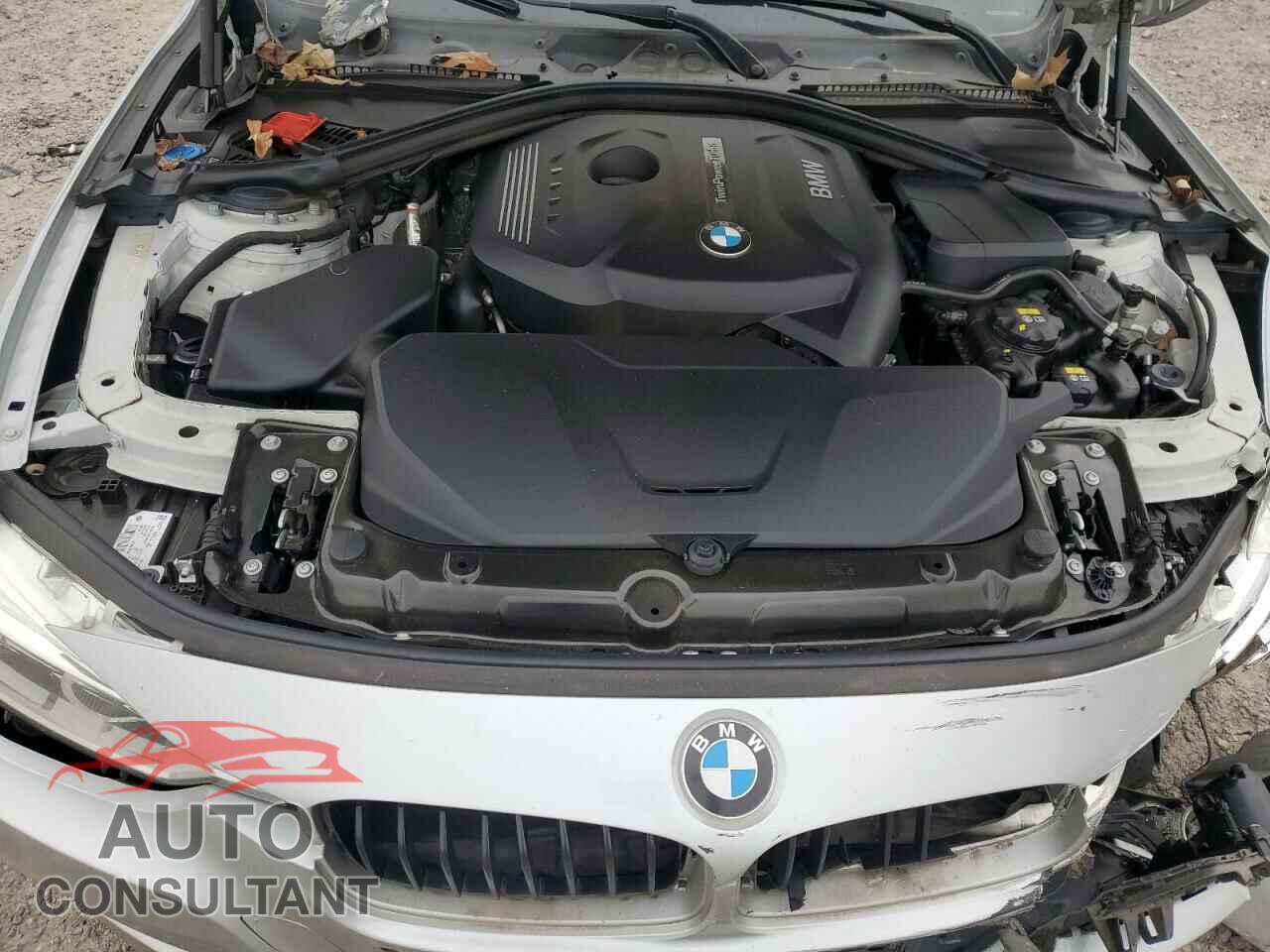 BMW 3 SERIES 2018 - WBA8B9C52JEE82516