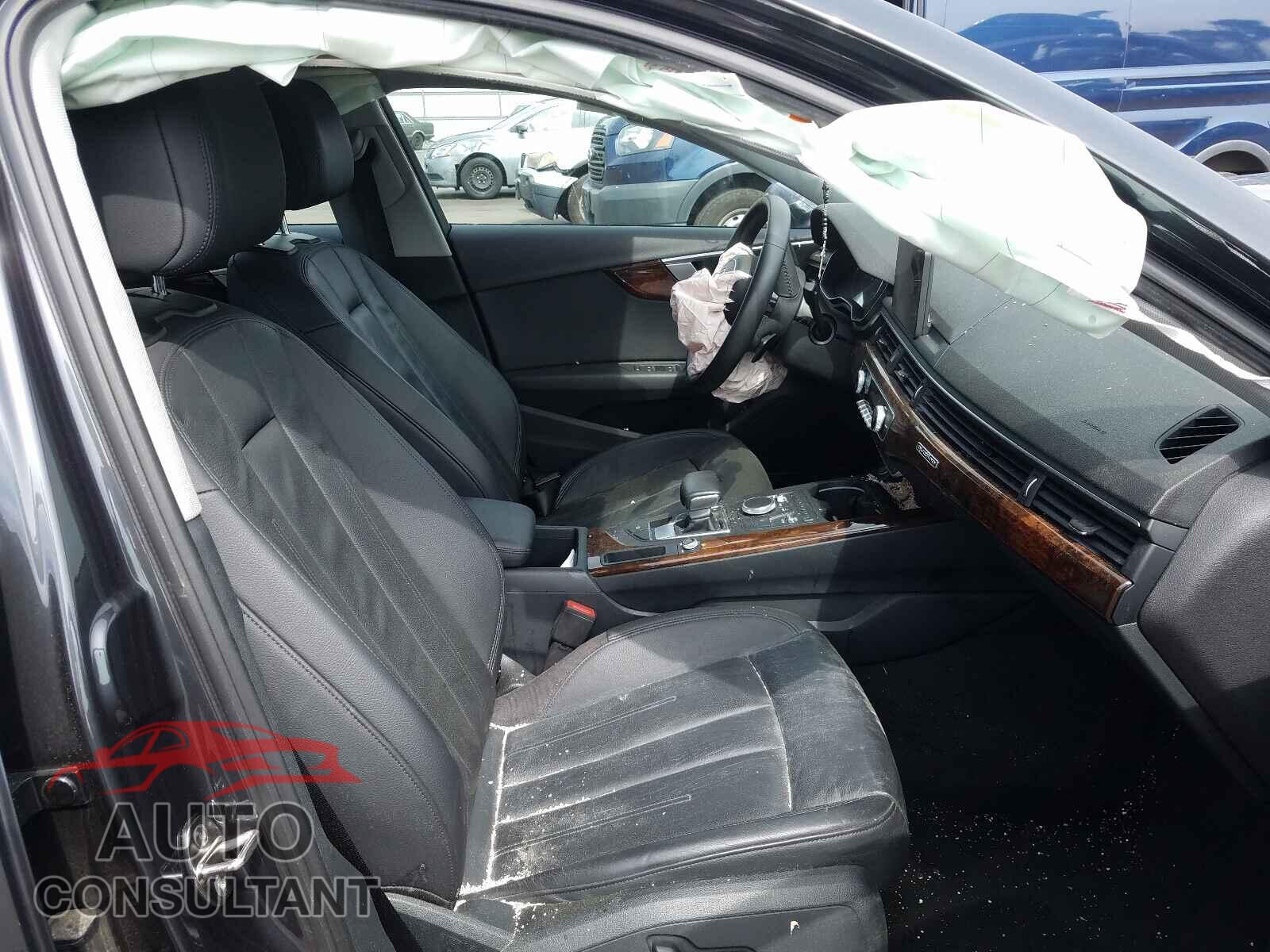AUDI A4 2019 - WAUDNAF40KA118305
