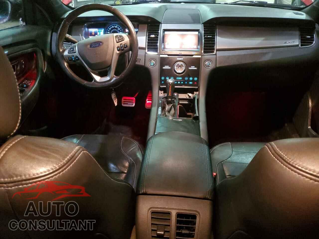 FORD TAURUS 2015 - 1FAHP2KT0FG156823