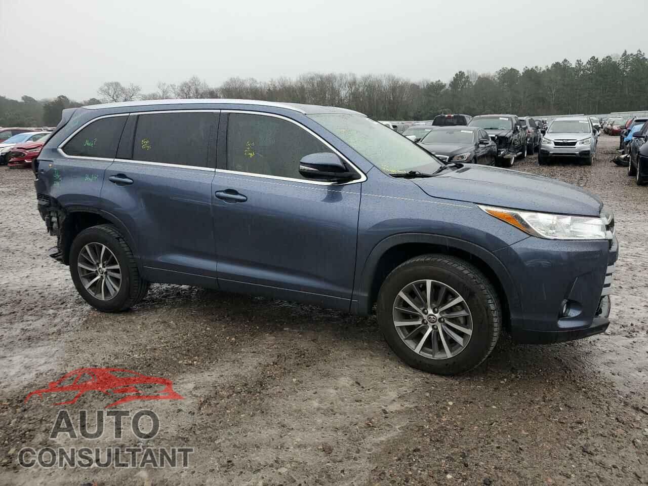 TOYOTA HIGHLANDER 2017 - 5TDKZRFH6HS518445