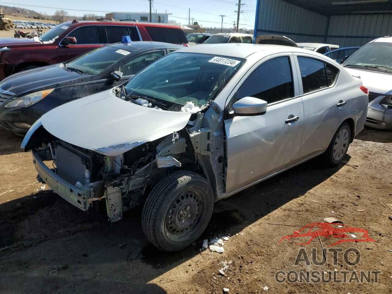 NISSAN VERSA 2019 - 3N1CN7AP1KL829364