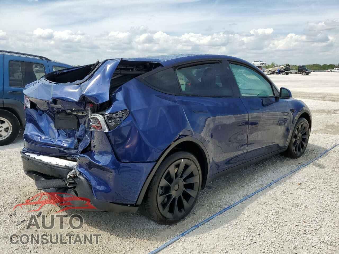 TESLA MODEL Y 2022 - 7SAYGDEE5NF480428