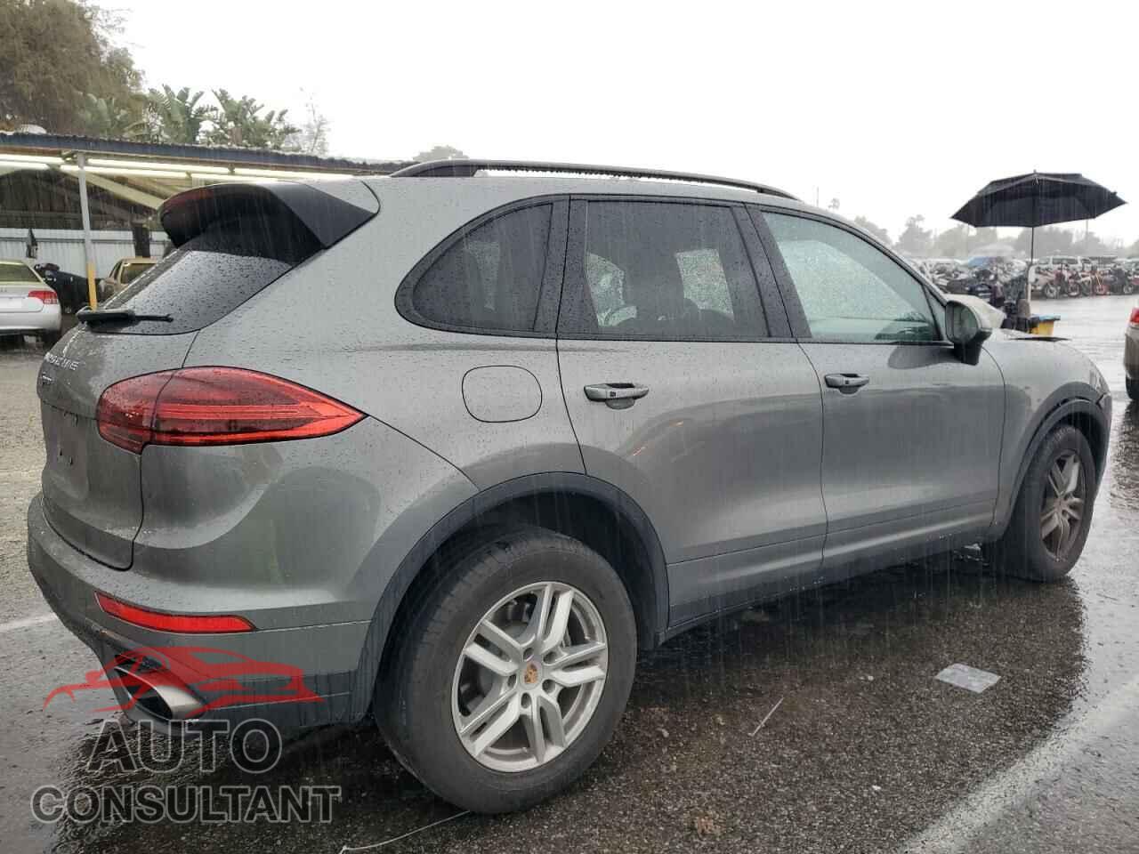 PORSCHE CAYENNE 2016 - WP1AA2A20GKA14071