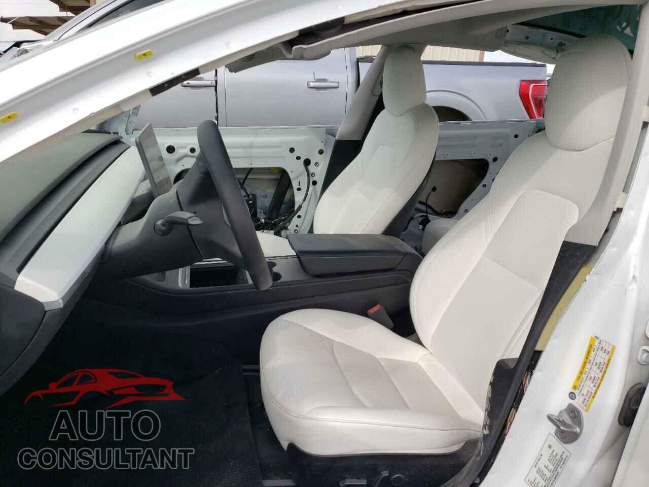 TESLA MODEL 3 2021 - 5YJ3E1EA1MF093267