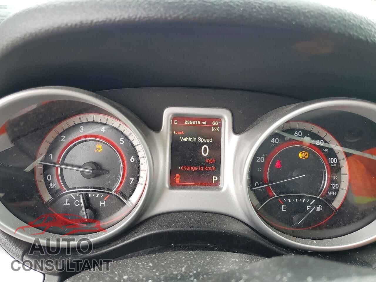 DODGE JOURNEY 2017 - 3C4PDCBB1HT612712