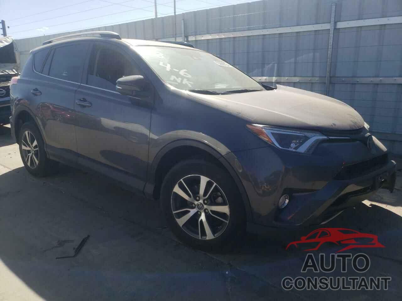 TOYOTA RAV4 2018 - 2T3RFREV5JW840688