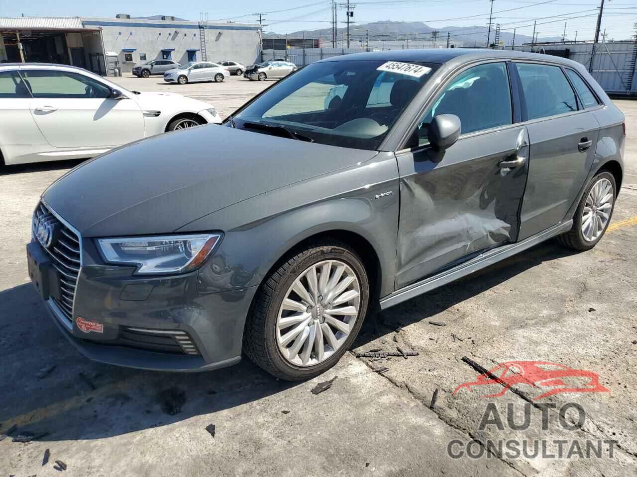 AUDI A3 2017 - WAUUPBFF6HA138889