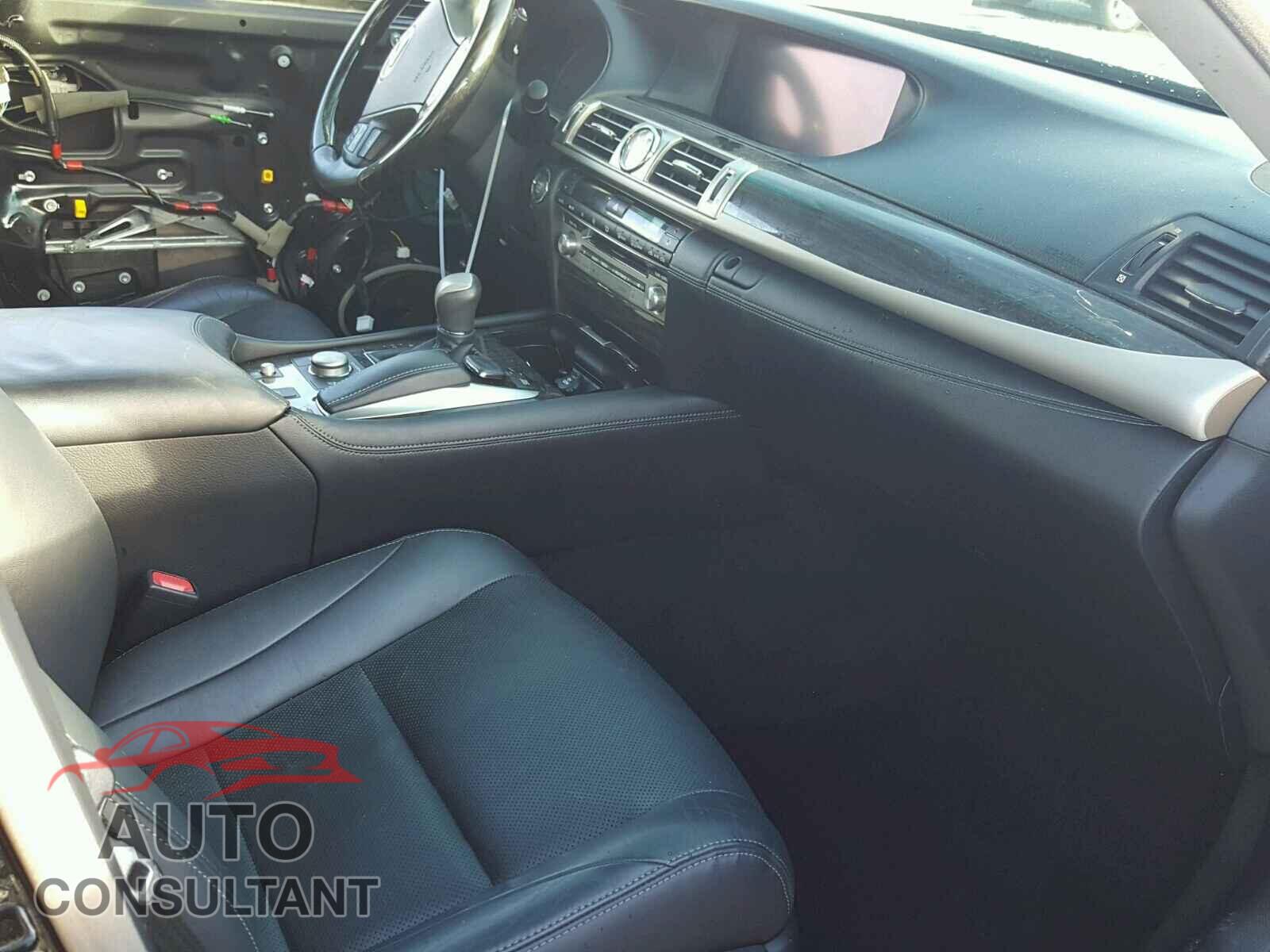 LEXUS LS460 2015 - JTHCL5EF4F5023533