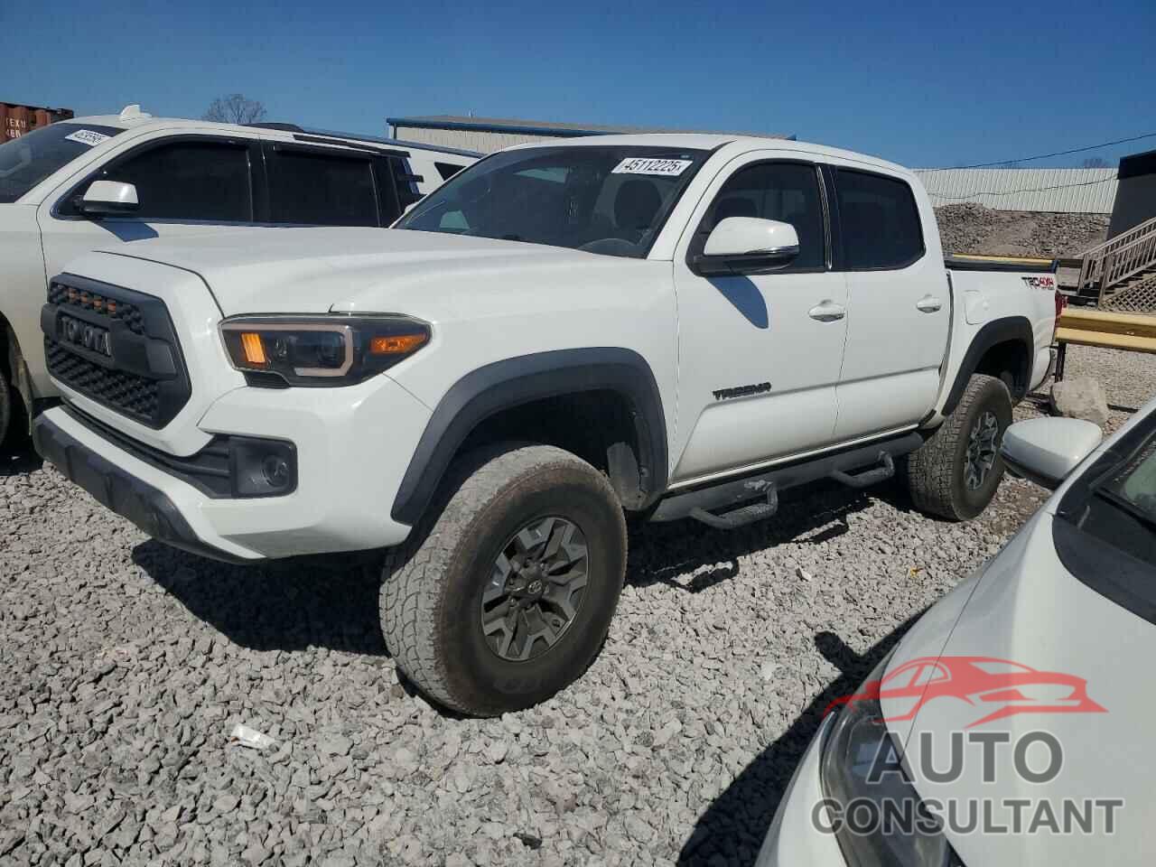 TOYOTA TACOMA 2017 - 5TFCZ5AN8HX085263