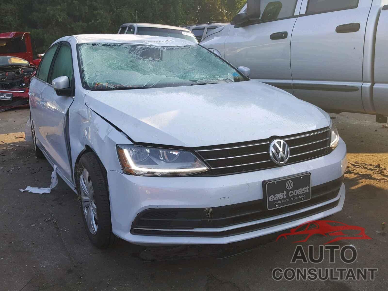 VOLKSWAGEN JETTA 2017 - 3VW167AJXHM304638