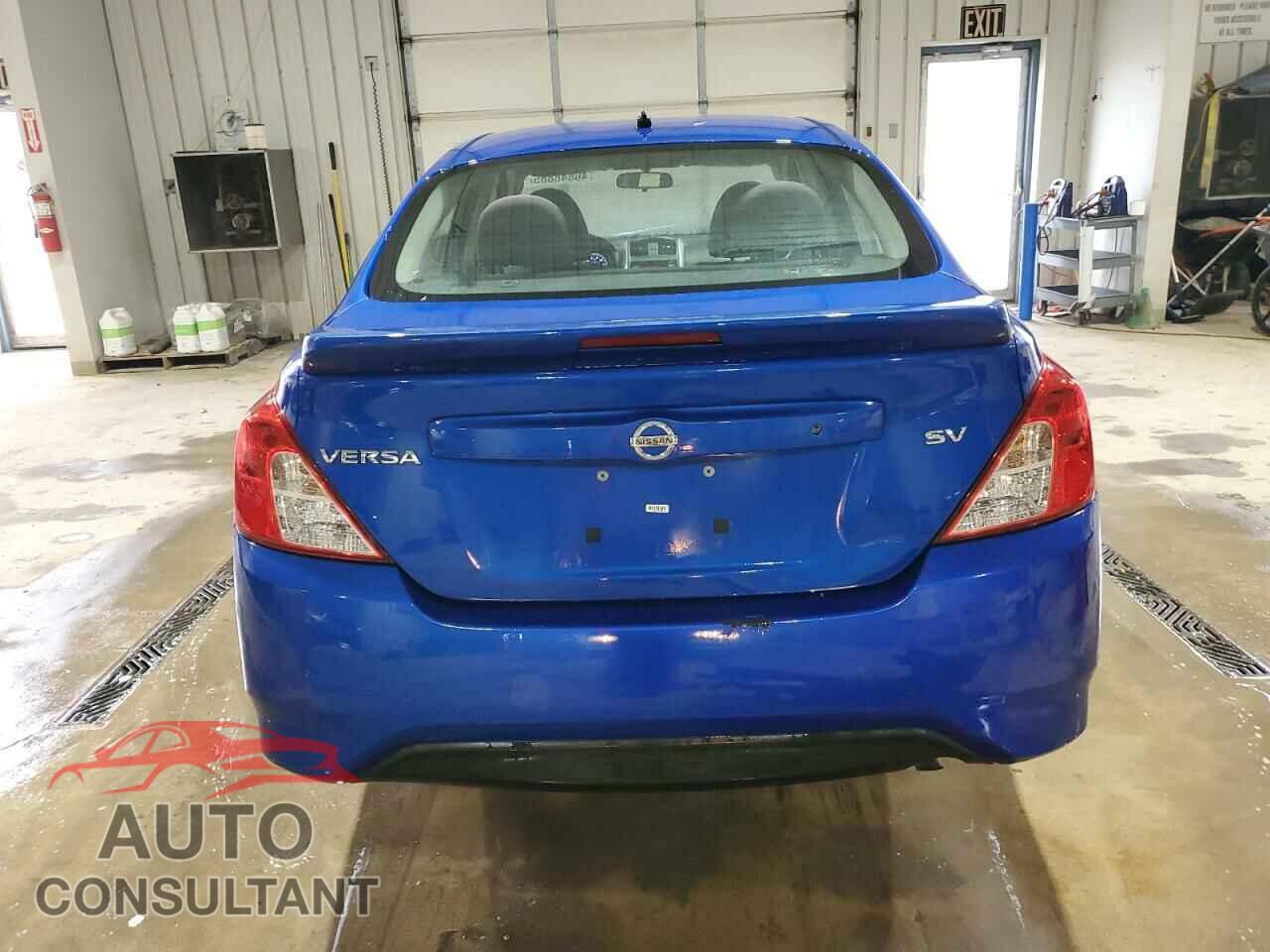 NISSAN VERSA 2017 - 3N1CN7AP3HL841458