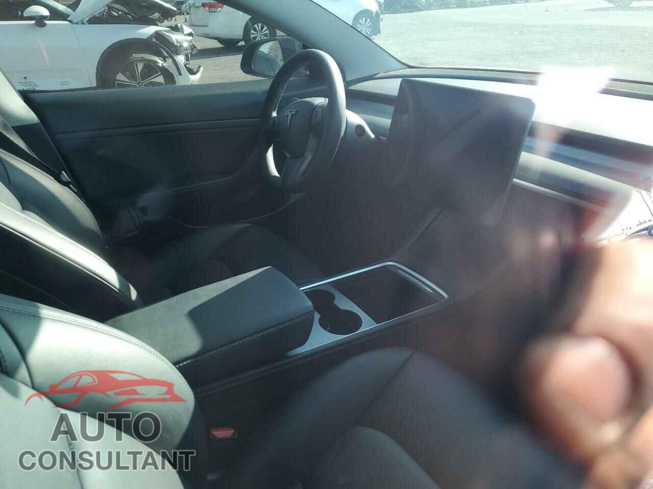 TESLA MODEL 3 2021 - 5YJ3E1EA0MF937198