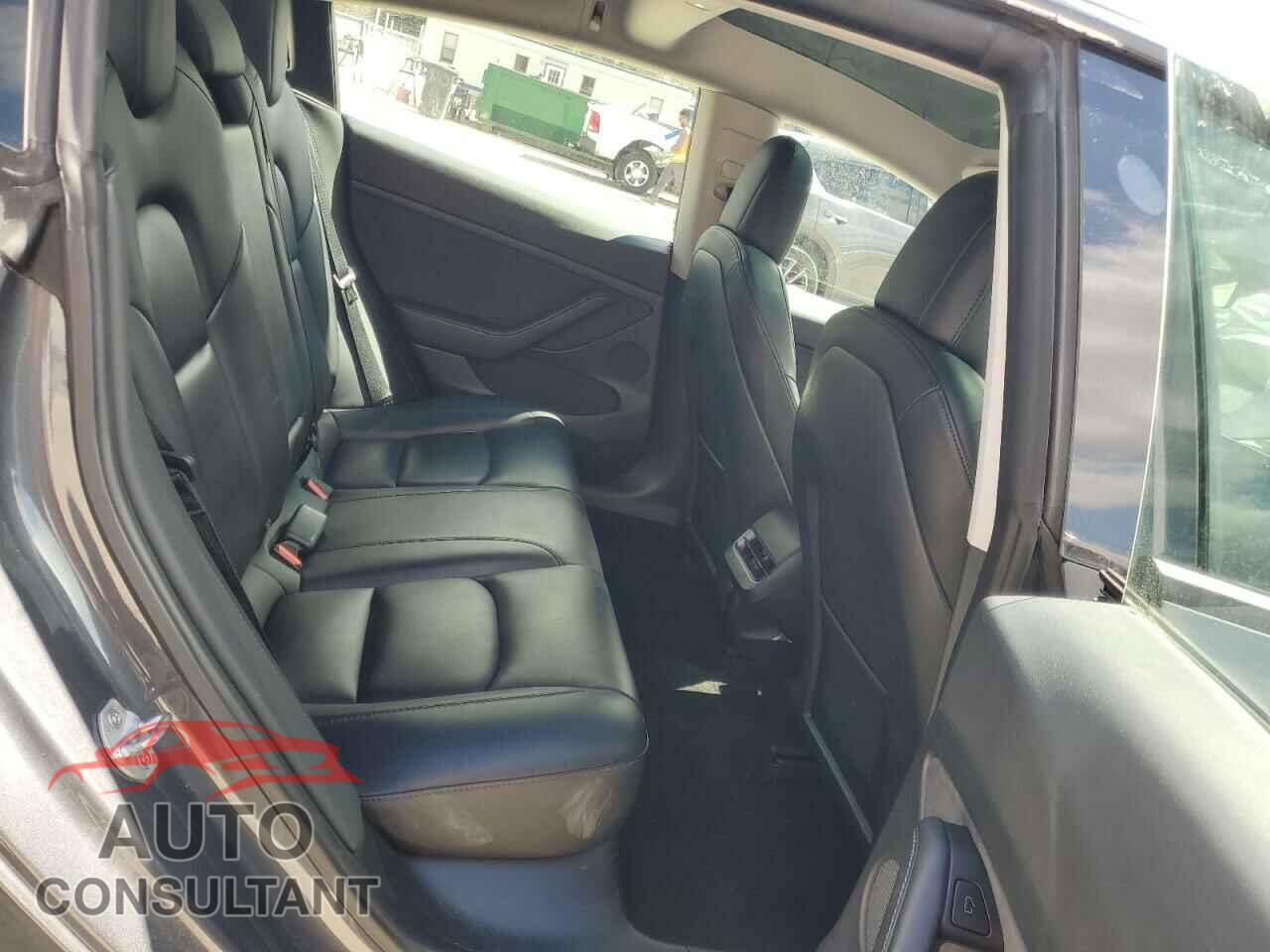 TESLA MODEL 3 2023 - 5YJ3E1EA2PF457233
